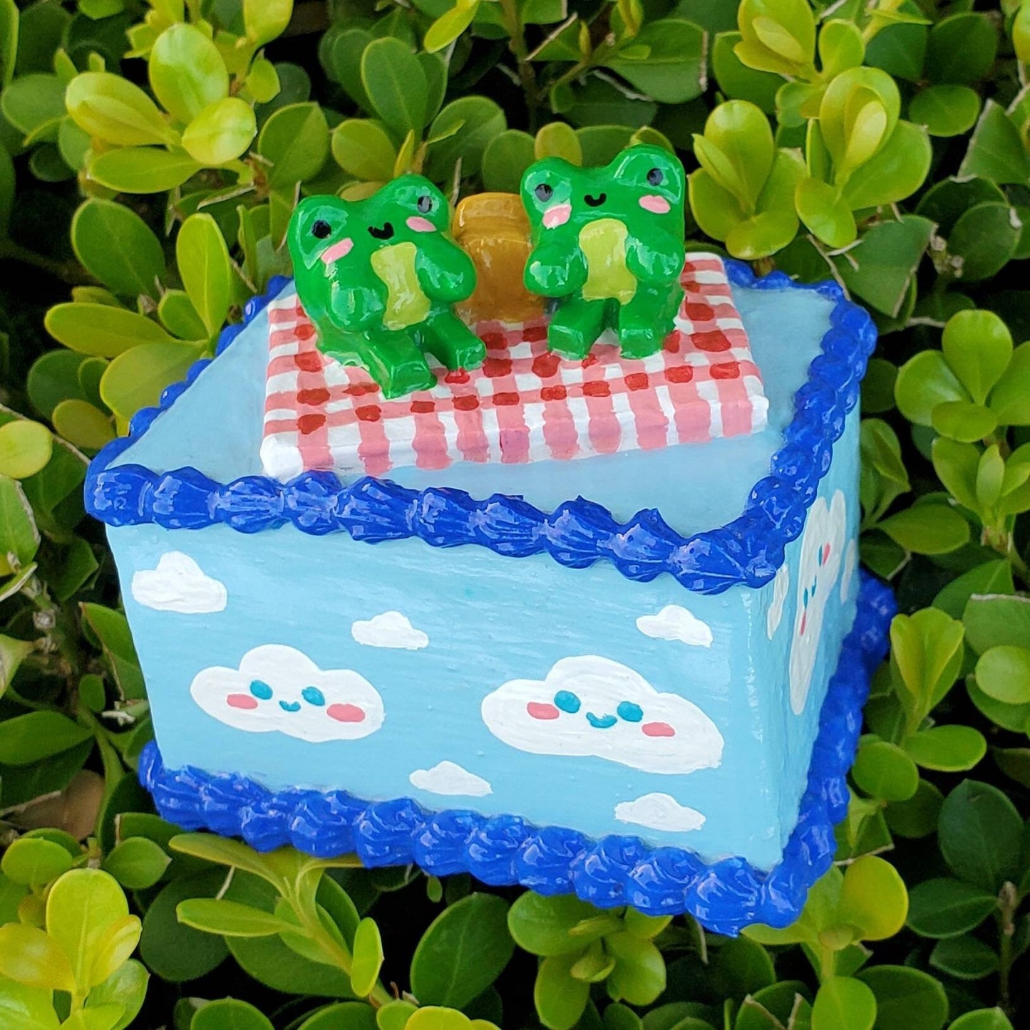 Cloud Picnic Froggy Cake