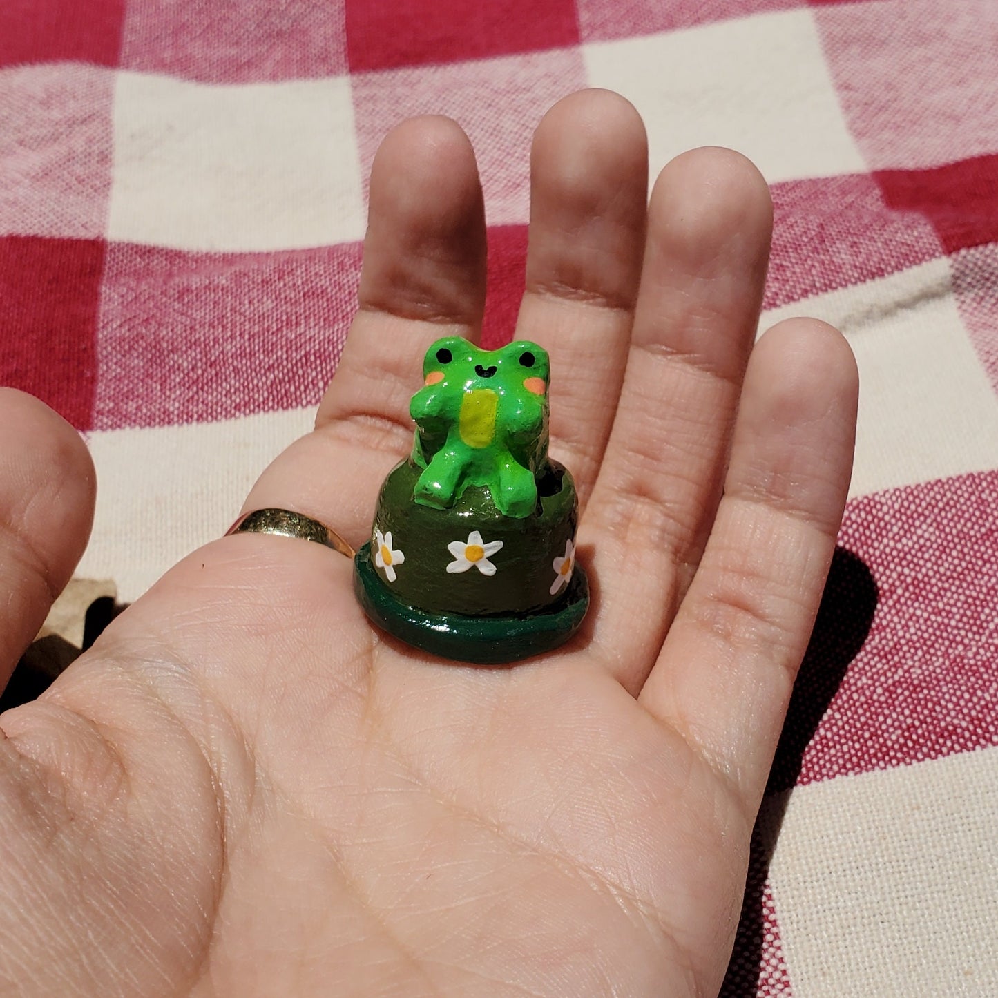 Mini Froggy Cake - Daisy Moss Theme
