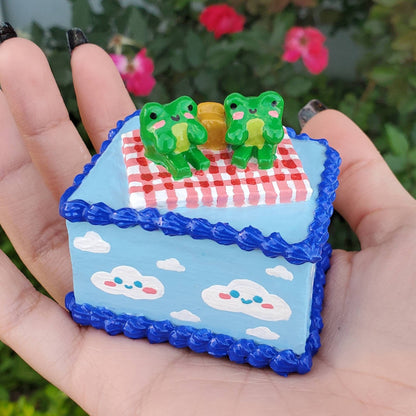 Cloud Picnic Froggy Cake