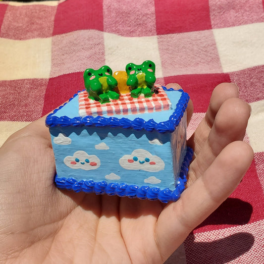 Cloud Picnic Froggy Cake